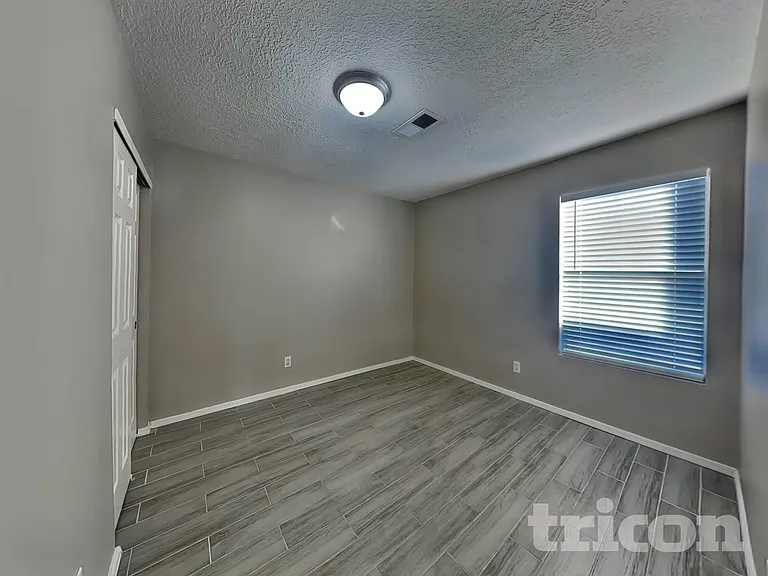 848 Rebecca Ct NE — Photo 11