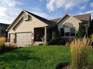 1112 Lansdale Cir, De Pere, WI 54115