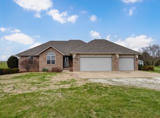 187 Fieldstone Rd, Clever, MO 65631
