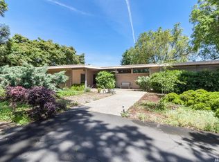 125 Hogue Rd, Modesto, CA 95356