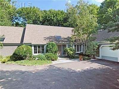 1st image of 8 Purchase Hills Dr