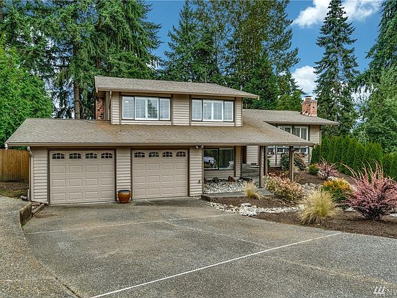 2nd image of 15835 NE 107th Way