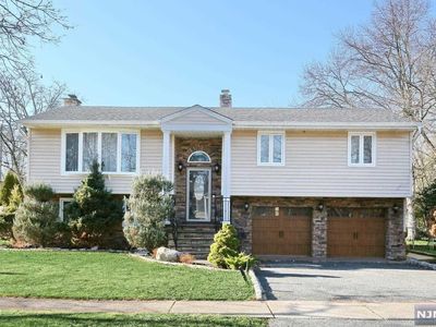 84 Steuben Ave, Westwood, NJ, 07675
