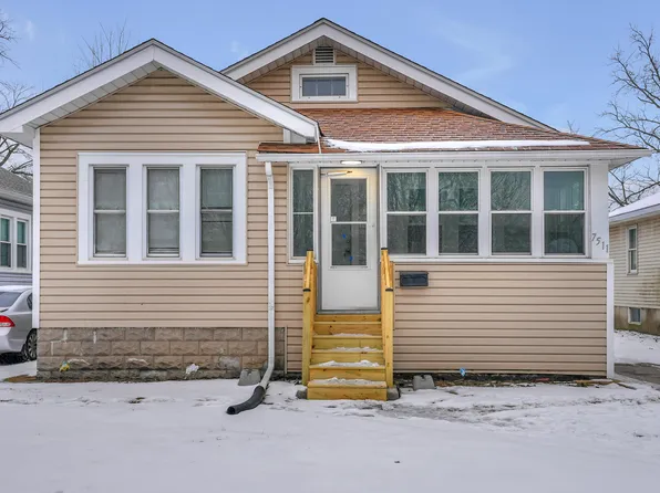 7511 Monroe Ave, Hammond, IN 46324