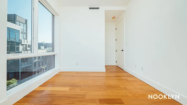 Rented by Nooklyn NYC LLC | media 22
