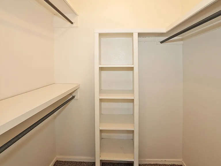 2905 Salem Dr — Photo 23