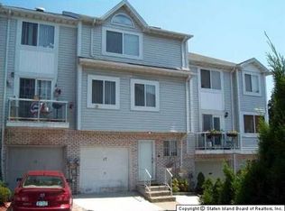 17 Sable Loop, Staten Island, NY 10306
