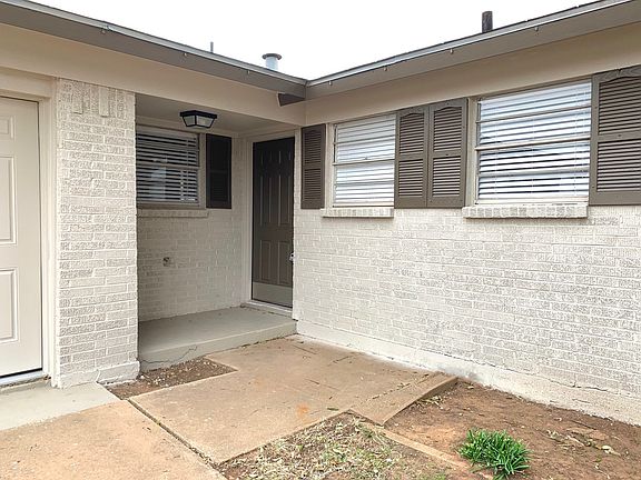 3rd image of 1329 Sunset Dr