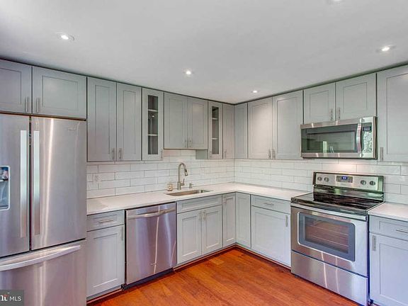 4th image of 9068 Loreleigh Way