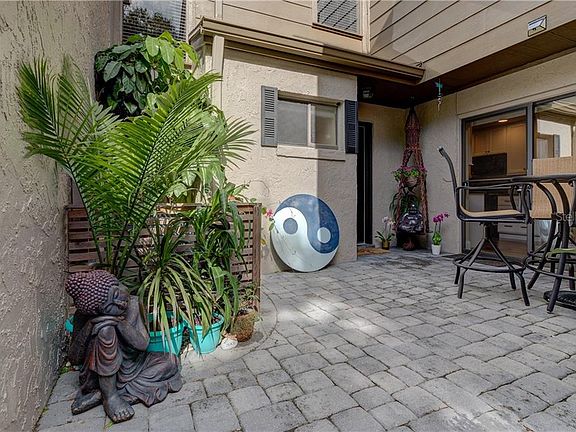 4th image of 1406 Fair Oaks Pl
