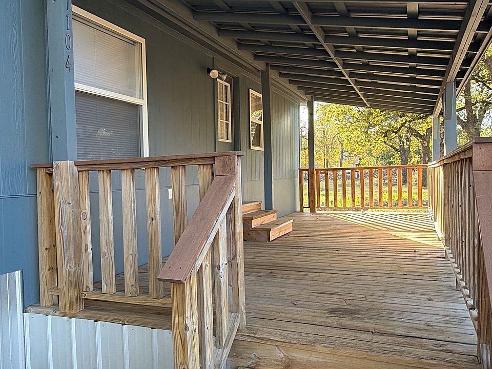 1st image of 1104 Bluebonnet Dr