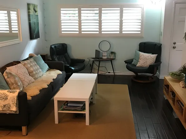 4040 Grand View Blvd, Los Angeles, CA 90066
