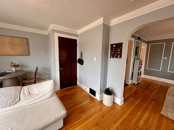 5th image of 402 S Revena Blvd #2