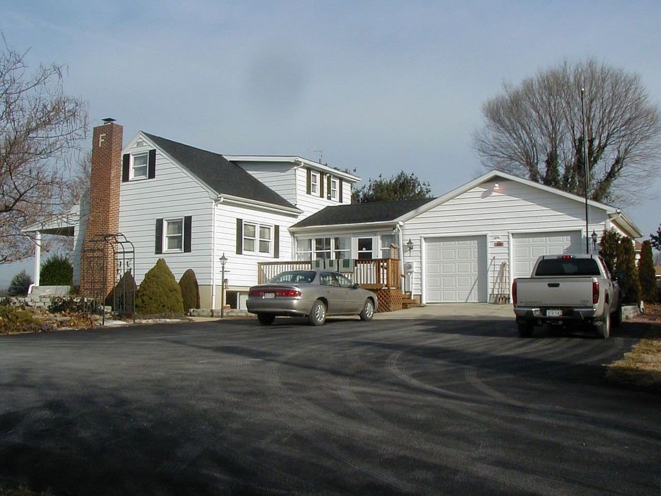 2nd image of 140 Killdeer Ln