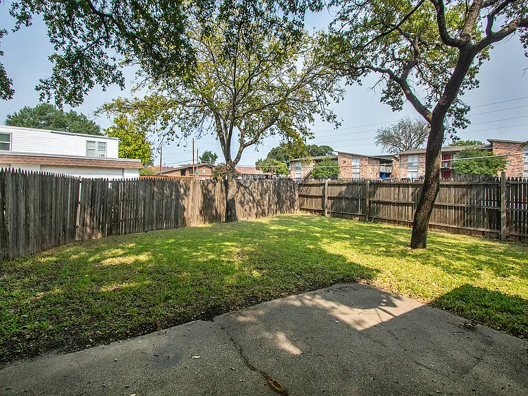 12833 Pandora Dr — Photo 17