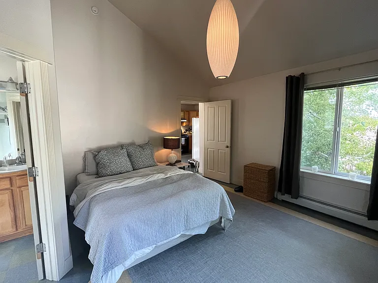 713 N Black Ave #A — Photo 9