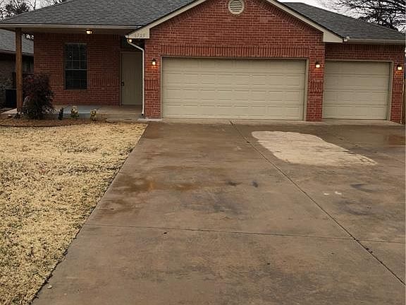 2nd image of 6725 NW 125th Ct