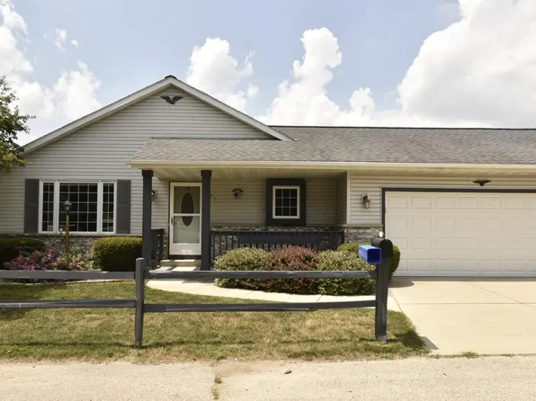 105 Tennies DRIVE, Slinger, WI 53086