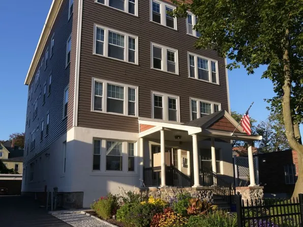 WPI/Elm Park, 113 Elm St APT 3L, Worcester, MA 01609