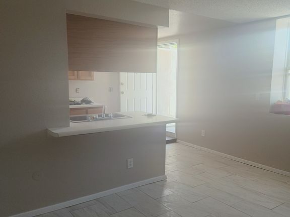 2nd image of 720 Upson Dr