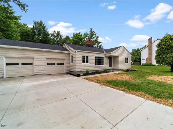 5844 Highland Rd, Highland Heights, OH 44143