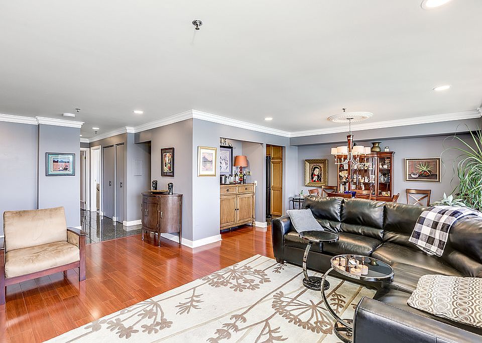 1st image of 300 Riverfront Dr #28B