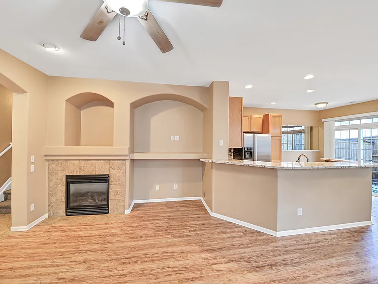 9456 Carlyle Park Pl — Photo 2