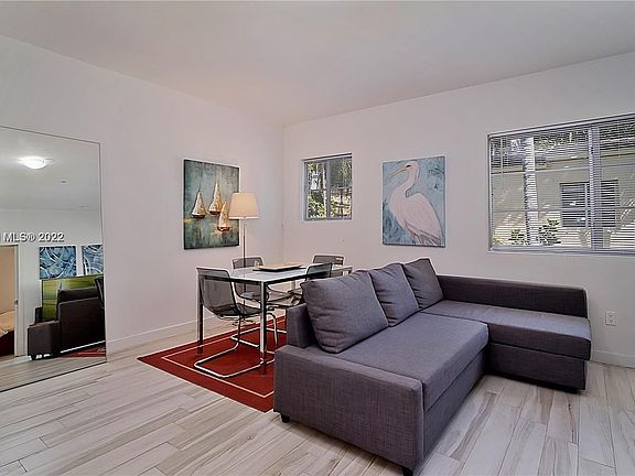 3rd image of 1560 Meridian Ave APT 202