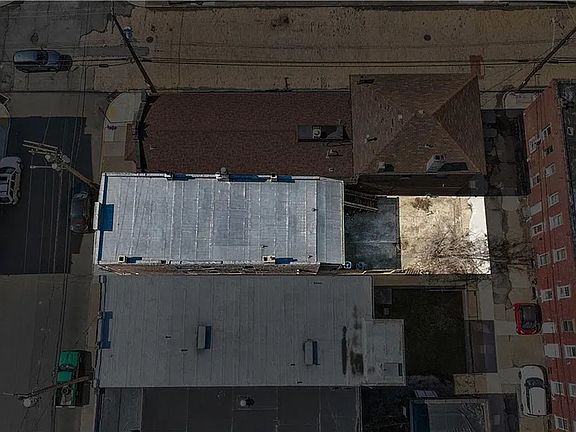 5th image of 103 Ella St #A
