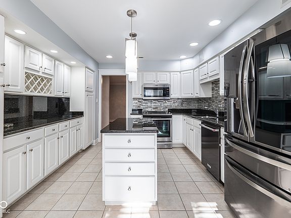4th image of 8681 Jaffa Court East Dr APT 16