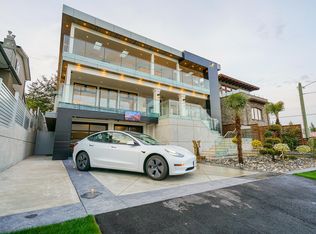15729 Cliff Ave, White Rock, BC V4B 1W3