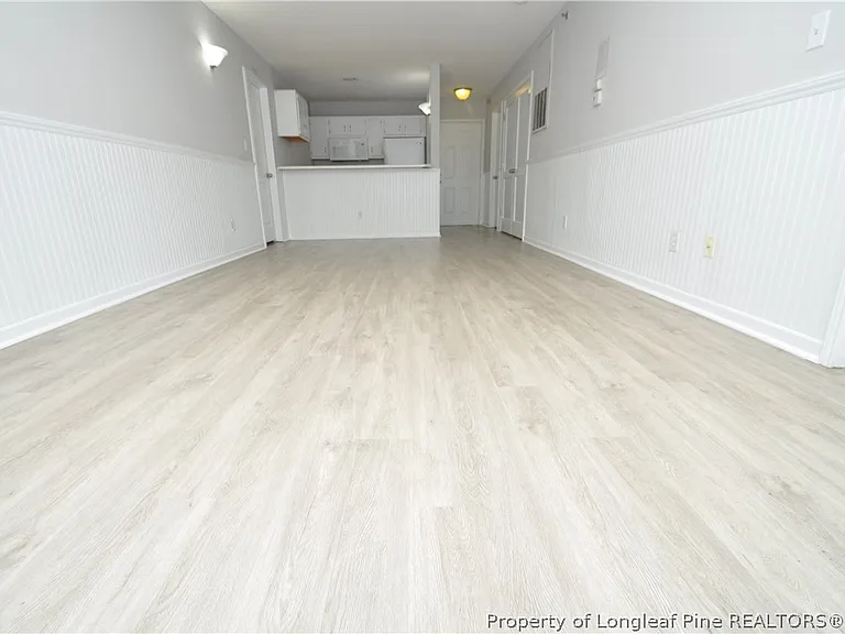 1500 Graduate Ln #304 — Photo 4