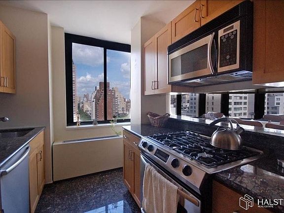 4th image of 300 E 62nd St APT 1502