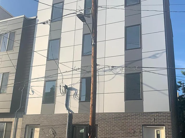 2615 Latona St #A — Photo 1