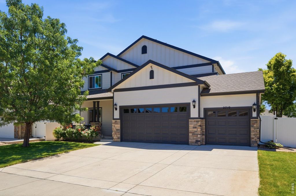 2710 Hydra Dr