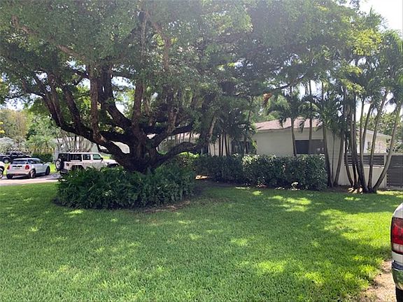 3rd image of 8301 SW 62nd Ave