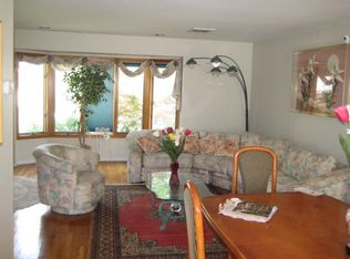 10 Goldfield St, Melville, NY 11747
