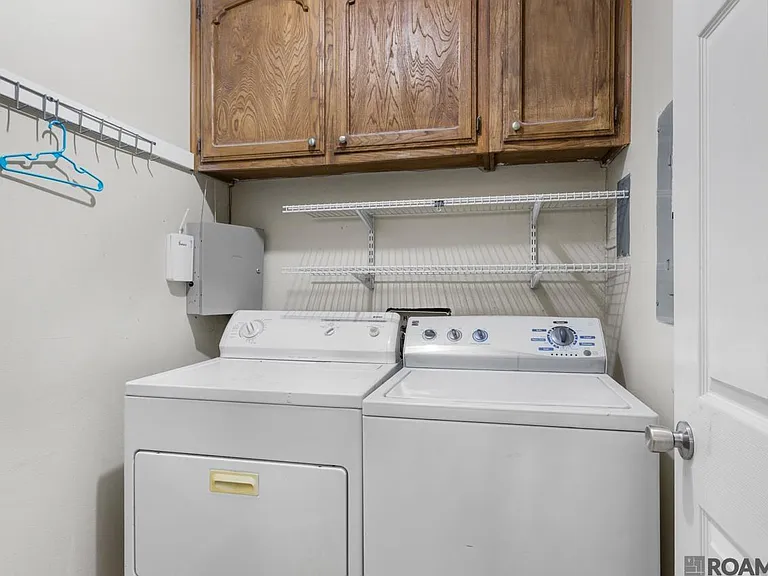 4624 Parkoaks Dr #11 — Photo 6