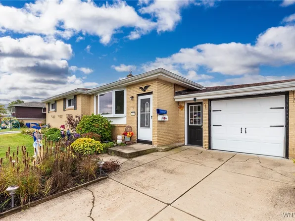 202 Bernadette Ter, Buffalo, NY 14224