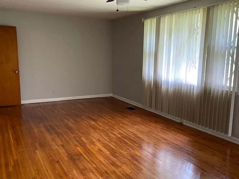 230 Downer Dr — Photo 5