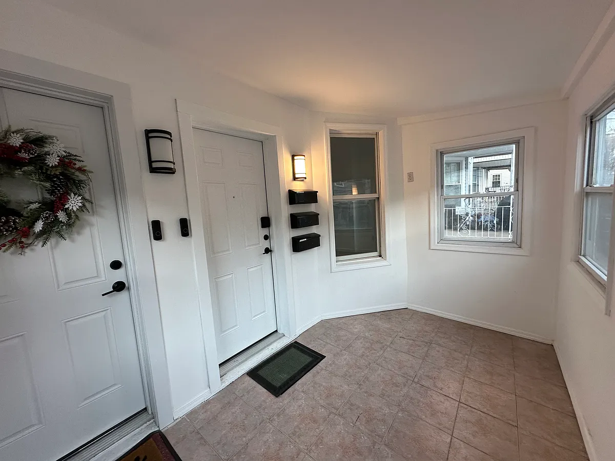 Building Photo - 66 46th St #1