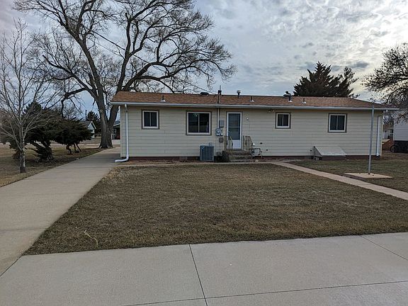 4th image of 1601 W 10th St.