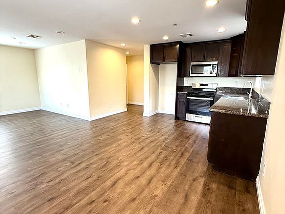 4th image of 645 E 78th St #645