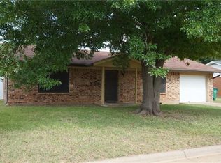 1917 Lindy St, Graham, TX 76450