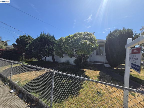 5th image of 9601 D St