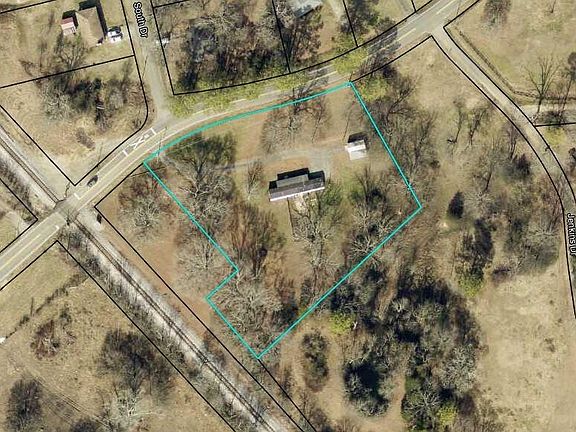 2nd image of 22 W Iron Belt Rd