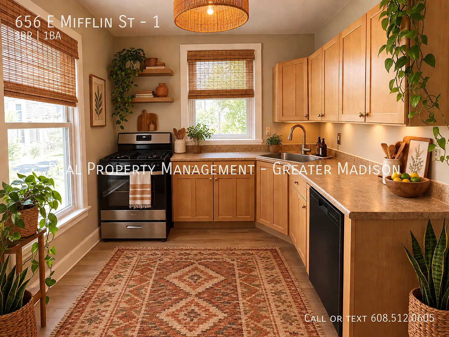 Cozy 3 Bedroom Residence on Madison's East Side- Early Move In Available — Photo 2