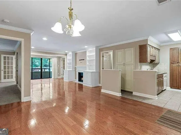 25104 Plantation Dr NE, Atlanta, GA 30324