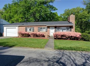 913 S Walnut St, Saint Albans, WV 25177