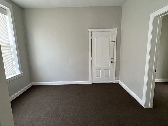 4th image of 2101 S Marshall Blvd #2RF